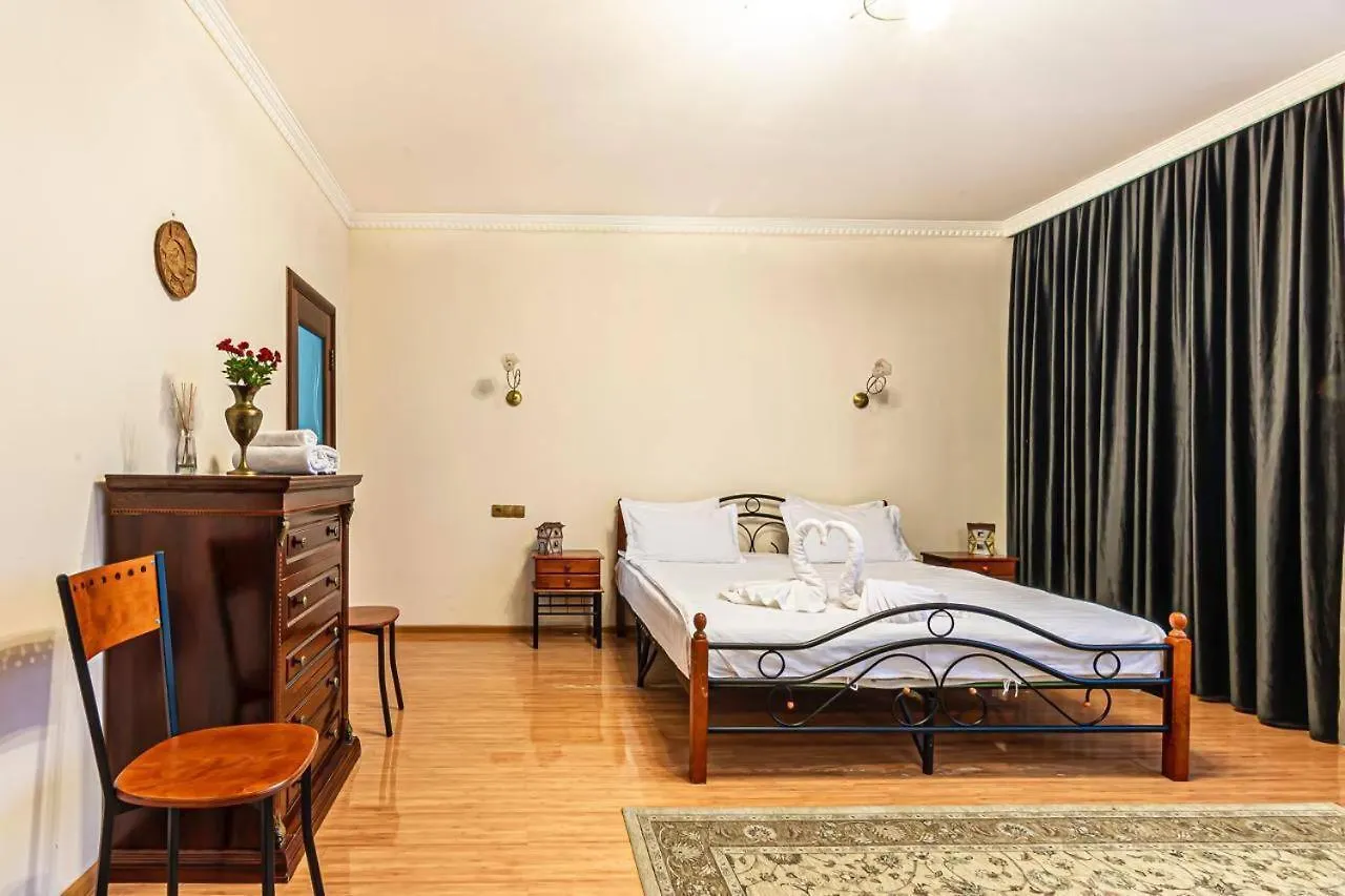 Нурлы Тау 207 Apartment Almaty 0*,